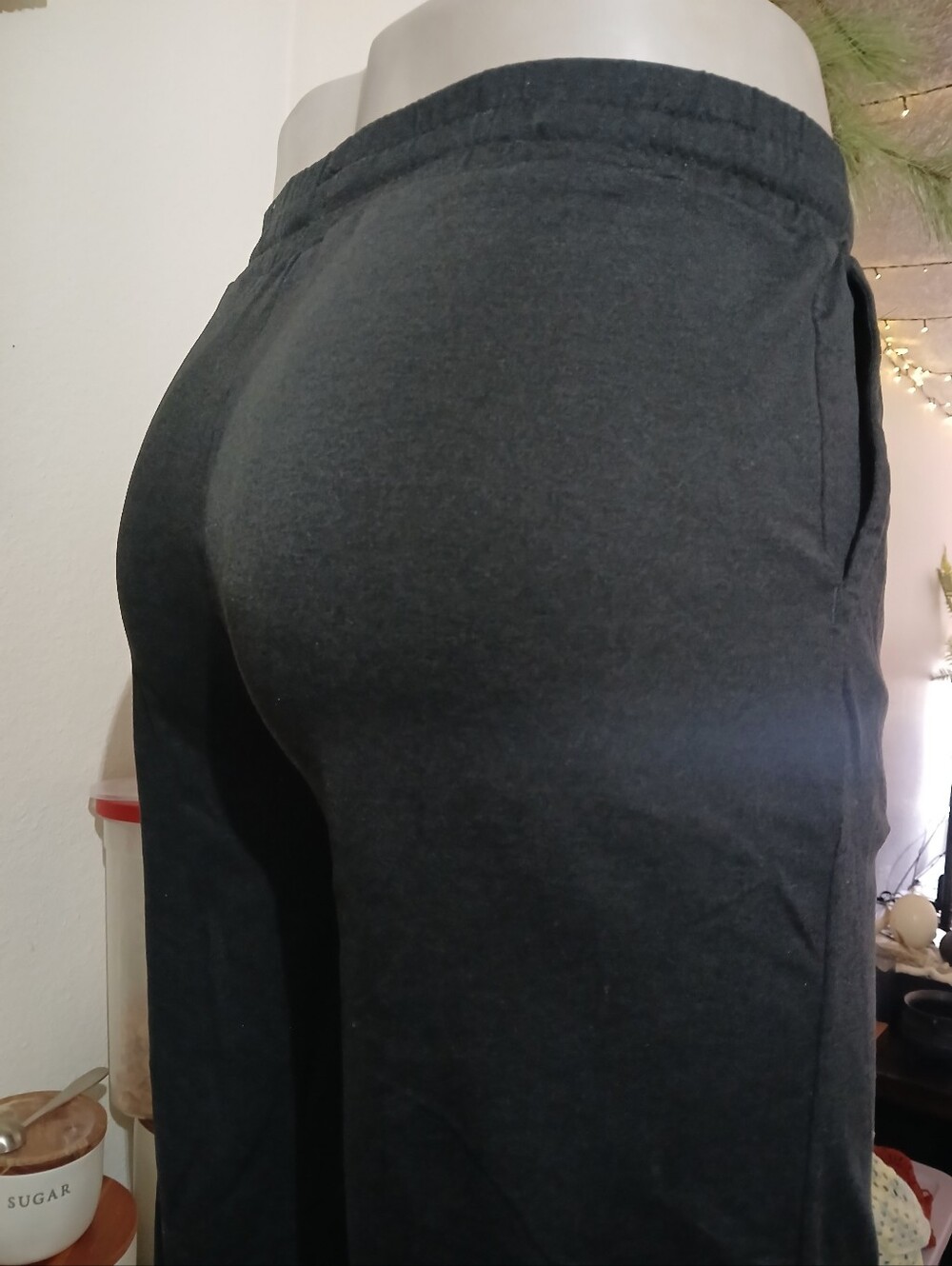 Vuori Sweats - Picture 3 of 8